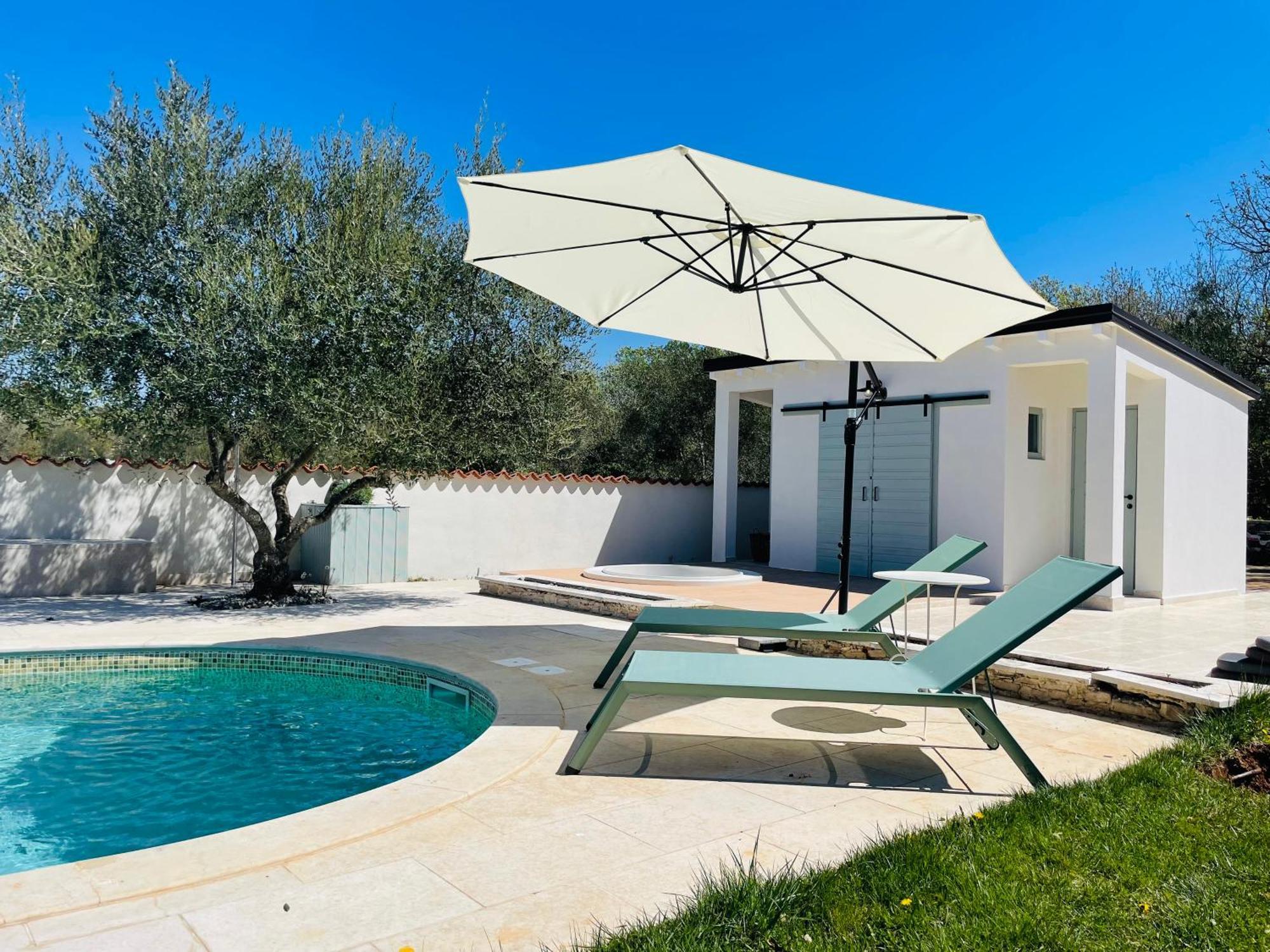 Luxury Villa In Istria - 9,000 Sqm Private Estate With Pool & Sauna, 15 Min To Sea, Near Fazana, 3 Bedrooms Juršići Exterior foto