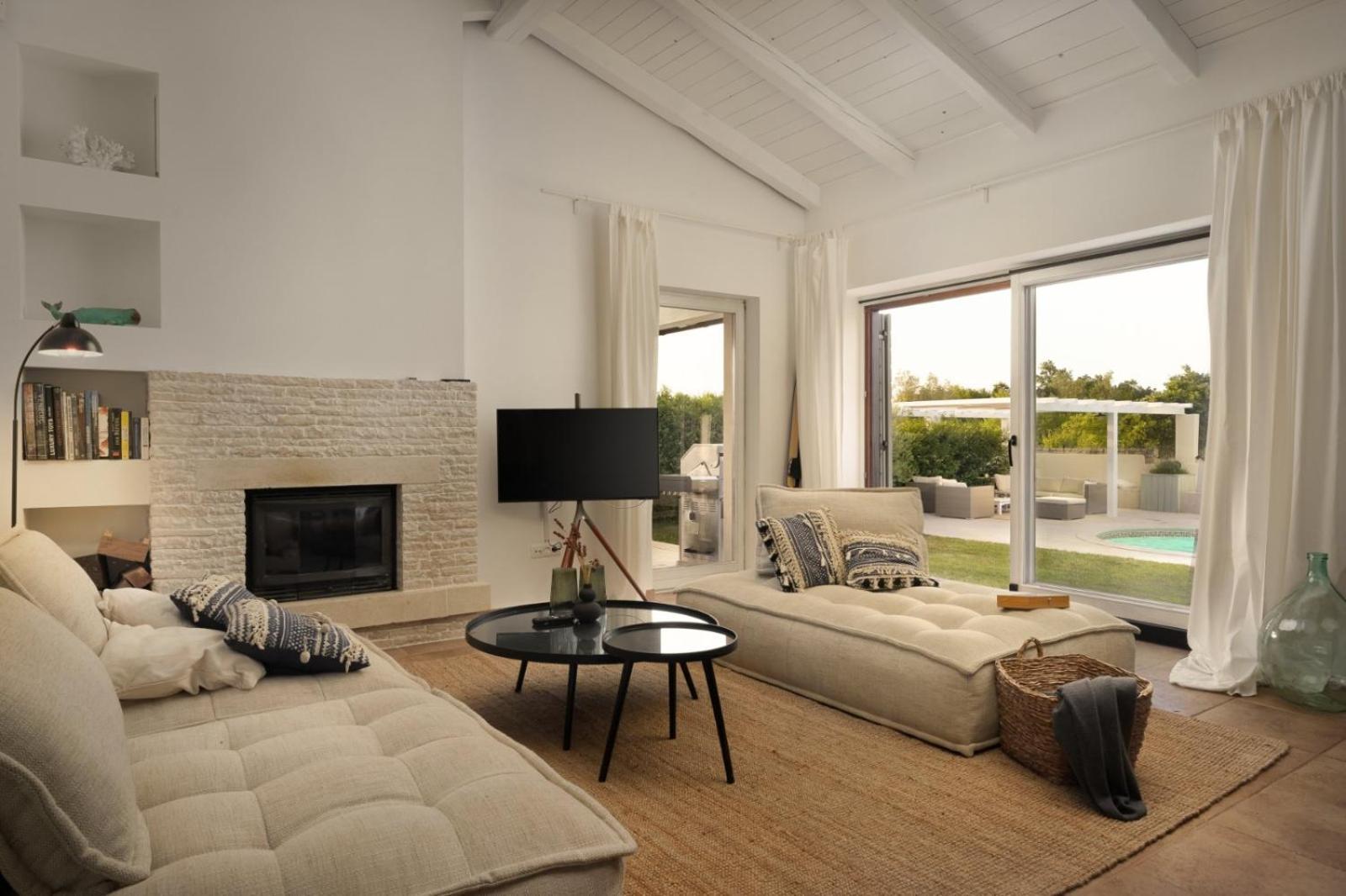 Luxury Villa In Istria - 9,000 Sqm Private Estate With Pool & Sauna, 15 Min To Sea, Near Fazana, 3 Bedrooms Juršići Exterior foto
